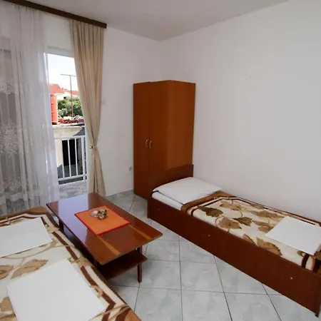 Ruzinka בית הארחה 3*