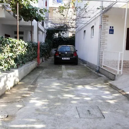 Ruzinka בית הארחה